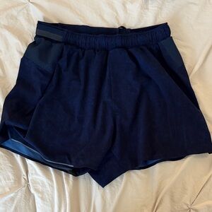 Men’s lululemon Navy Blue Shorts lined size xs